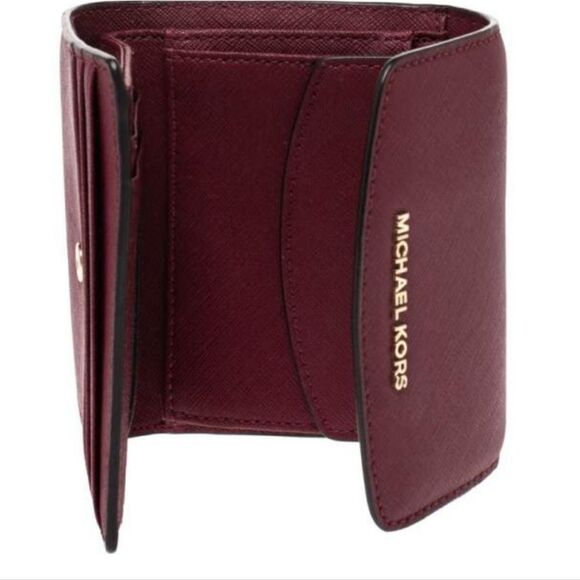 Michael Kors Jet SetSnall Flap Leather ID Card Case- Mulberry - Picture 3 of 8